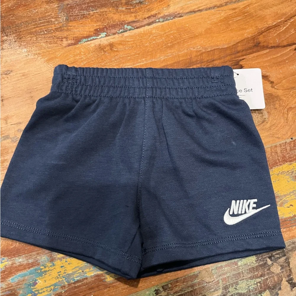 NWT Nike Boys 2 Piece Shorts Set - Picture 5 of 7